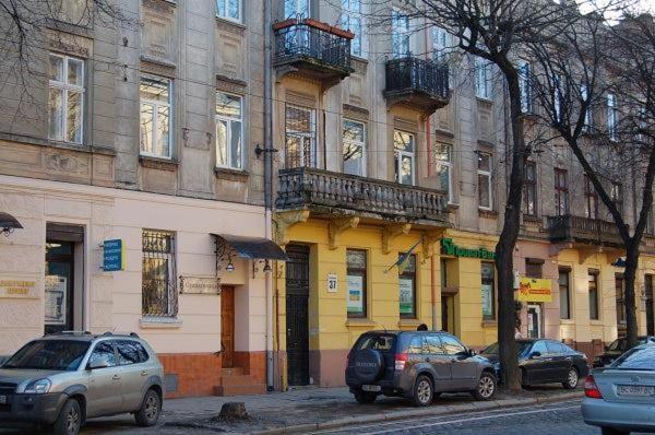 Apartment On Stepana Bandery 37 Постійне Електропостачання Lviv Buitenkant foto